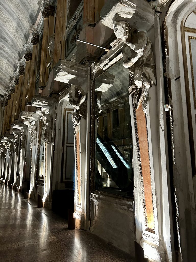 Sala delle Cariatidi a Palazzo Reale a Milano